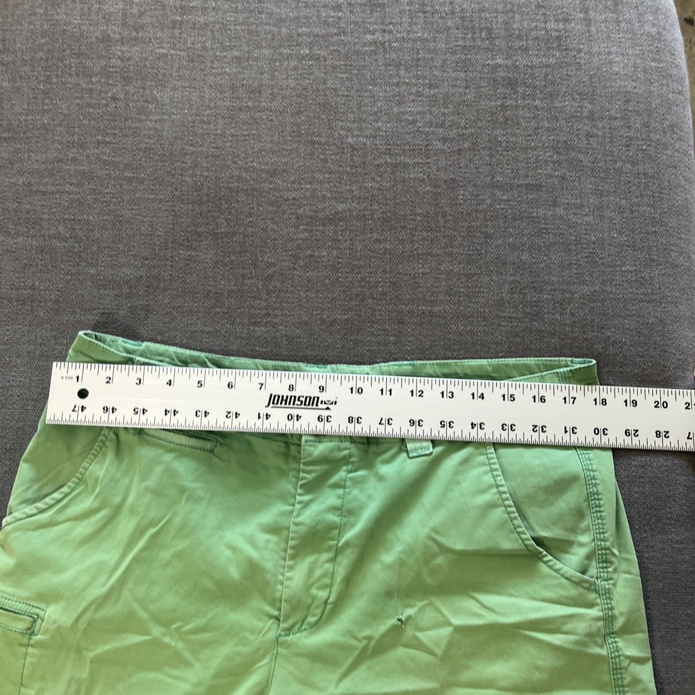 Bugatchi Men's Green Chino Shorts Size 36 - Picture 6 of 10